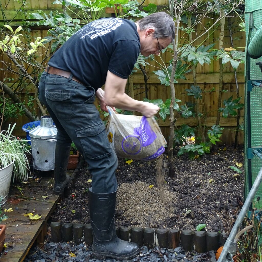 Improving clay soil using fine grit